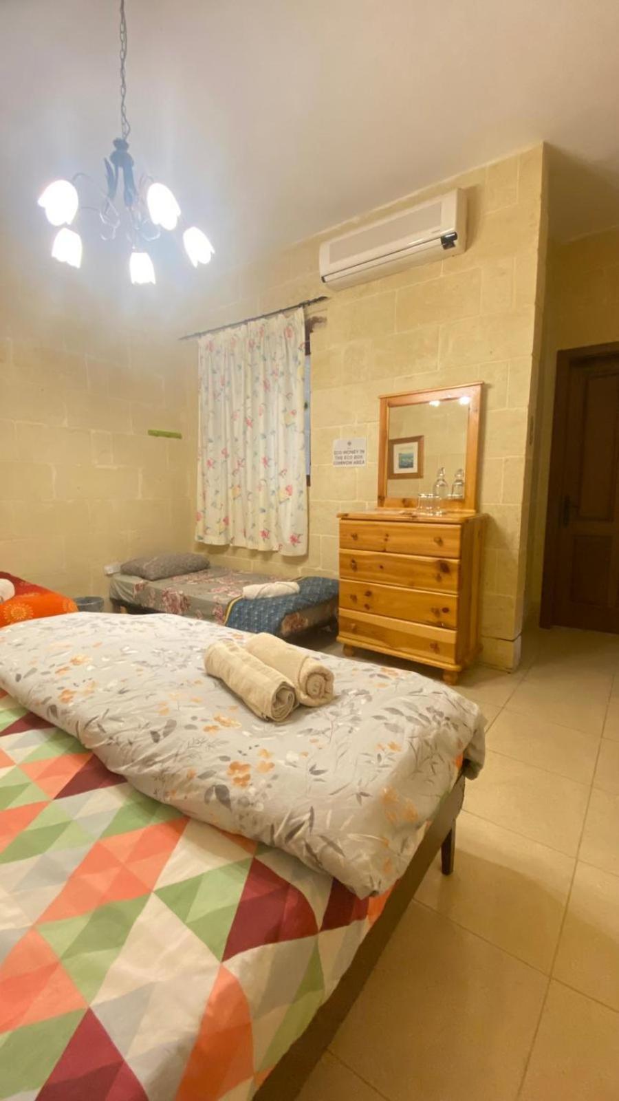 Gozo Island Escape Sleeps 4 With Private Bathroom Ghajn il-Kbira (Gozo) Exterior foto